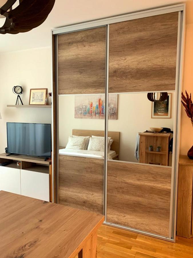 Downtown Apartment Novi Sad Buitenkant foto